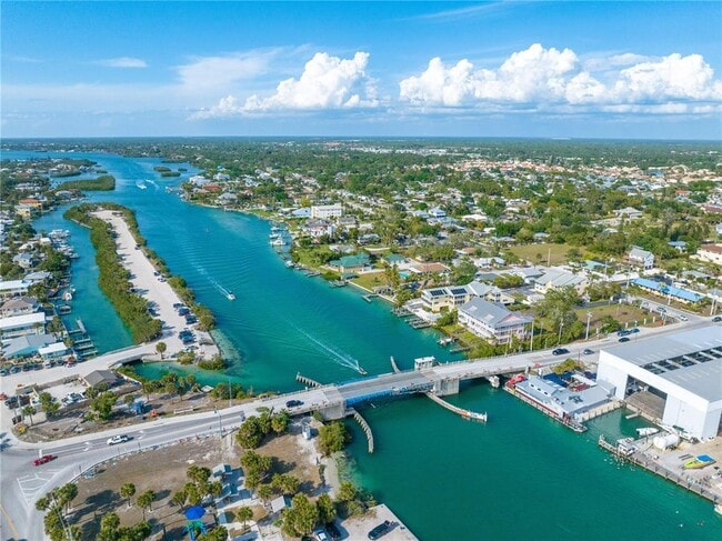 Building Photo - 5844 Ocean Isle Dr