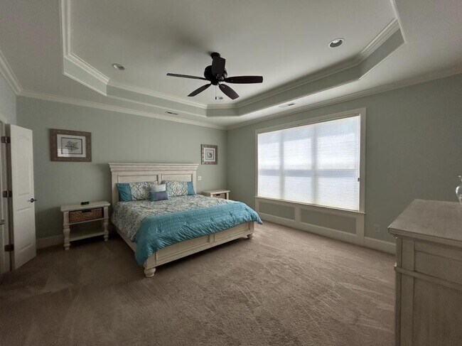 Building Photo - 2345 Azalea Pointe NE