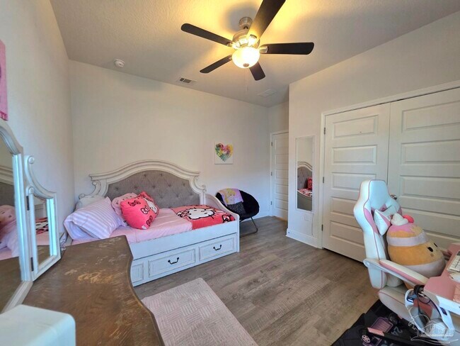 Building Photo - 8055 Silver Maple Dr