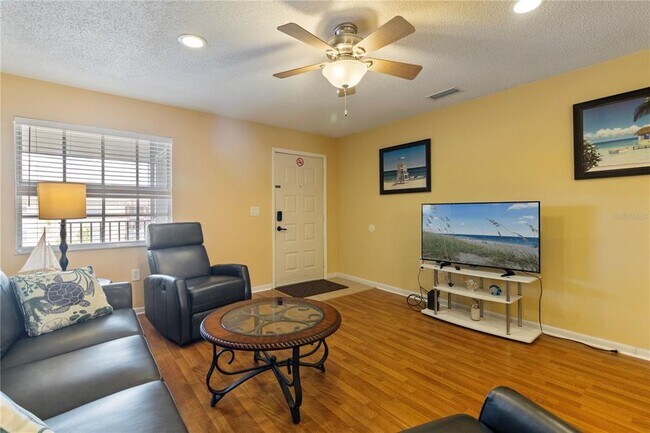 Building Photo - 1531 Placida Rd