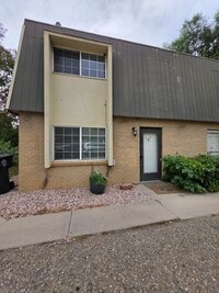 Building Photo - 317 Emery Dr