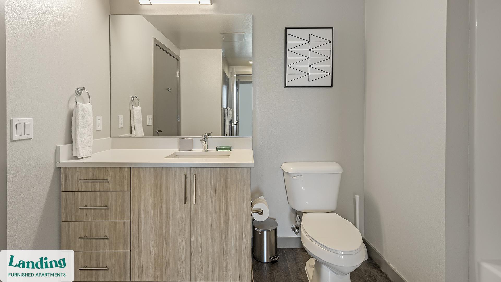 Building Photo - 1850 NW Front Ave