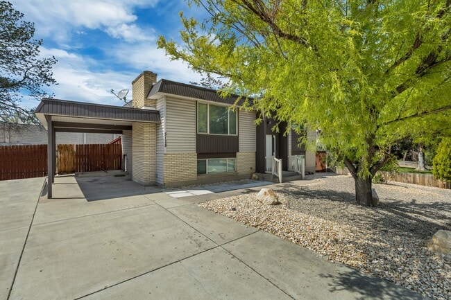 Building Photo - 5128 S 3760 W