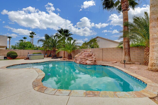 Building Photo - 8913 Arabian Filly Ave