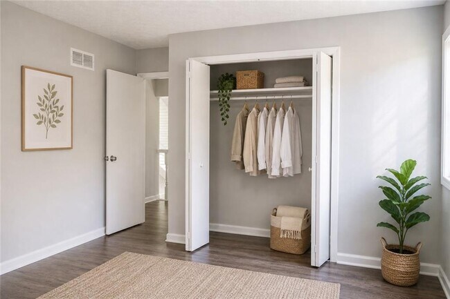 Building Photo - 4079 Dunnington Dr
