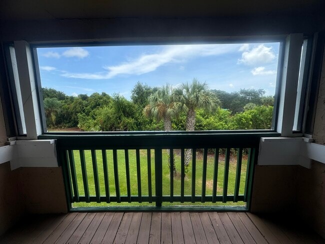 Building Photo - 7667 N Wickham Rd