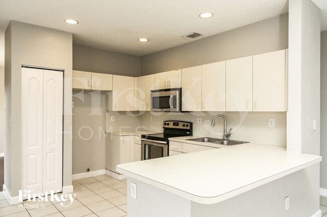 Building Photo - 13446 SW 291st Ln