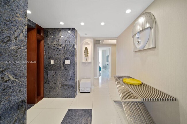 Building Photo - 17875 Collins Ave