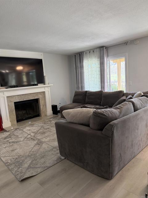 Building Photo - 10221 Greenleaf Rd