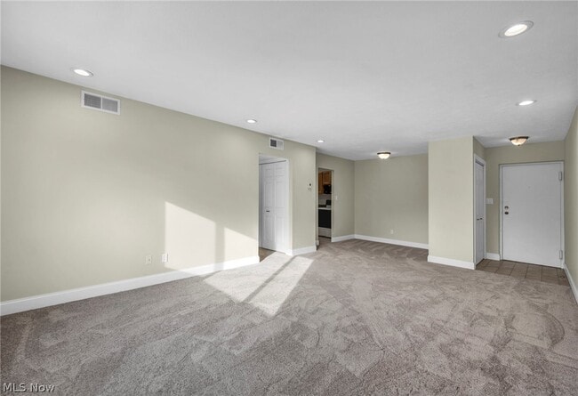 Building Photo - 20333 Detroit Rd