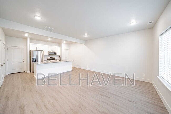 Building Photo - 651 S 2400 W