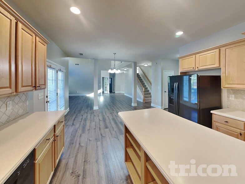 Building Photo - 1031 Buckhorn Blvd