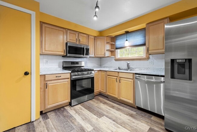 Building Photo - 3059 Hayfield Ln