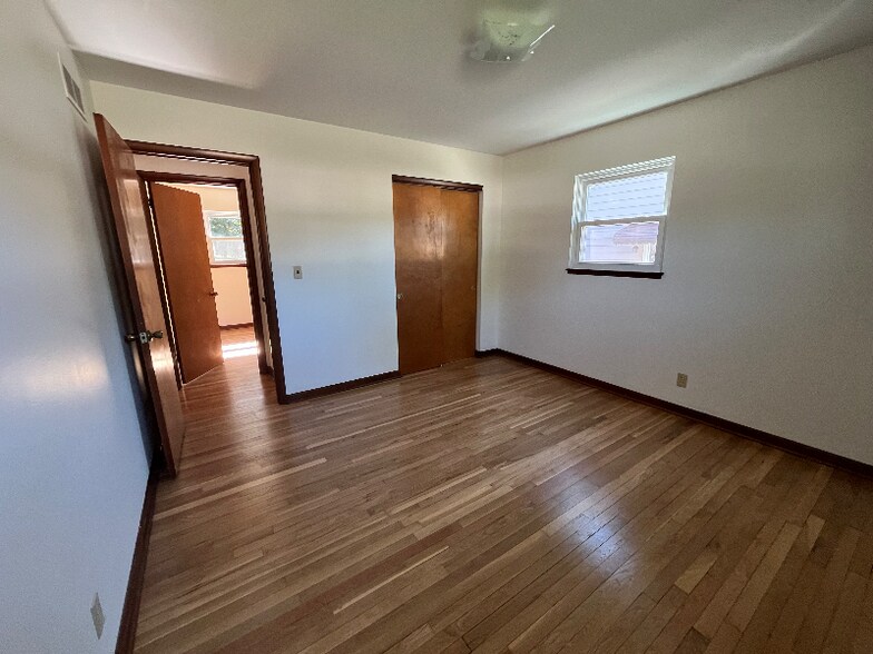 Building Photo - 193 Bermont Ave