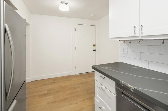 Building Photo - 909 4th Ave N