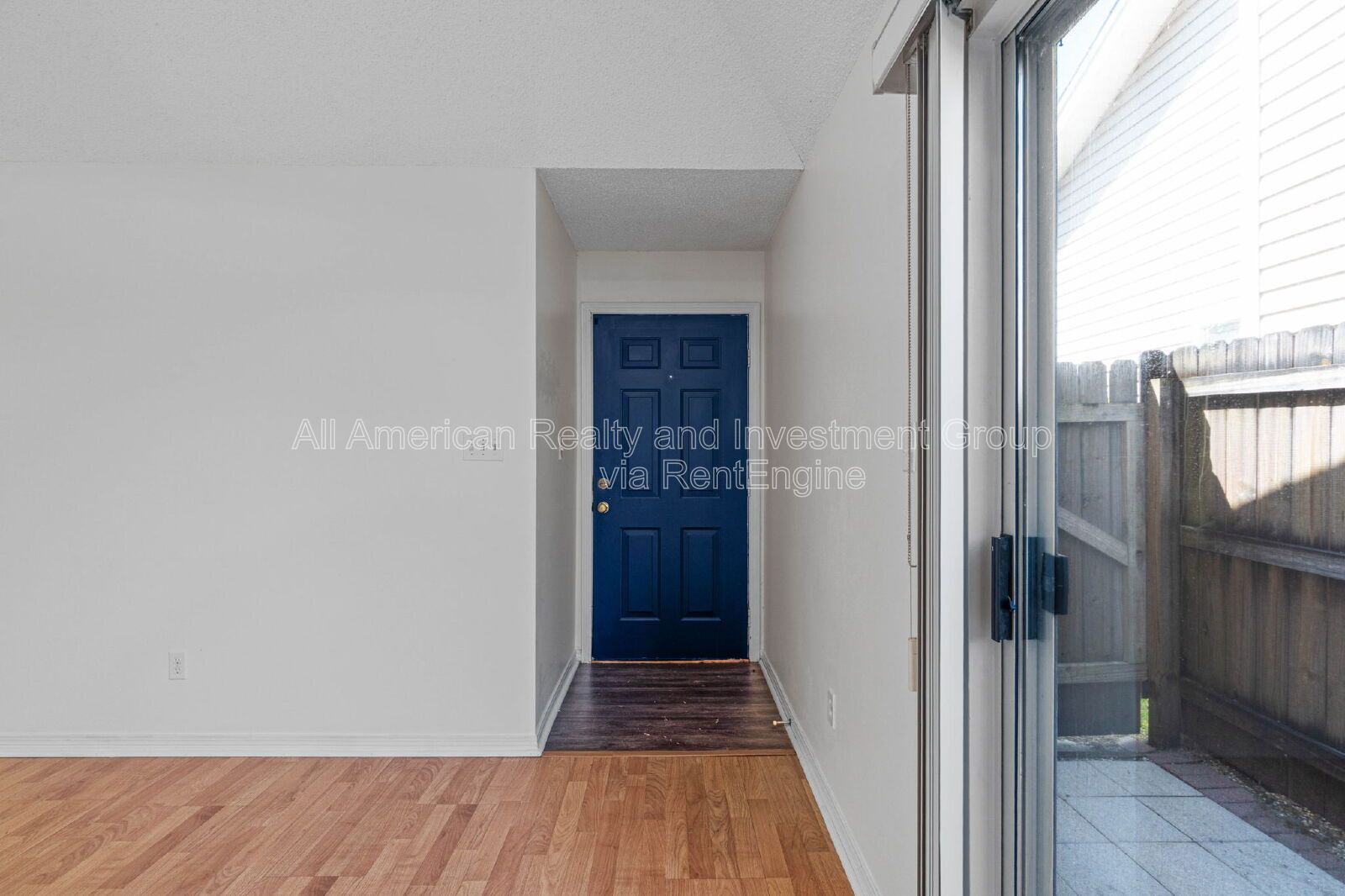 Building Photo - 1721 Colonial Ct