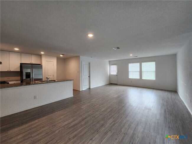 Building Photo - 434 Fairy Duster Dr