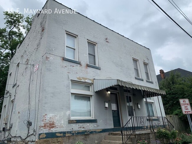 Primary Photo - 15 E Maynard Ave