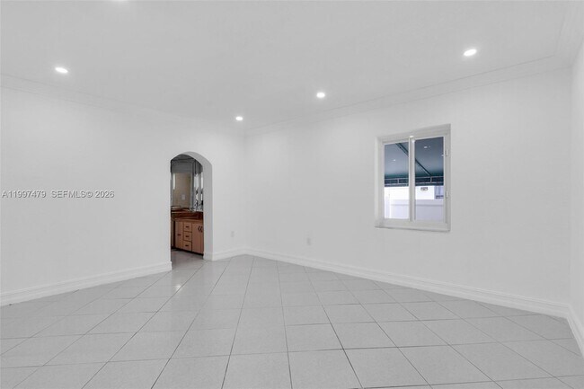 Building Photo - 201 SW 51st Ct