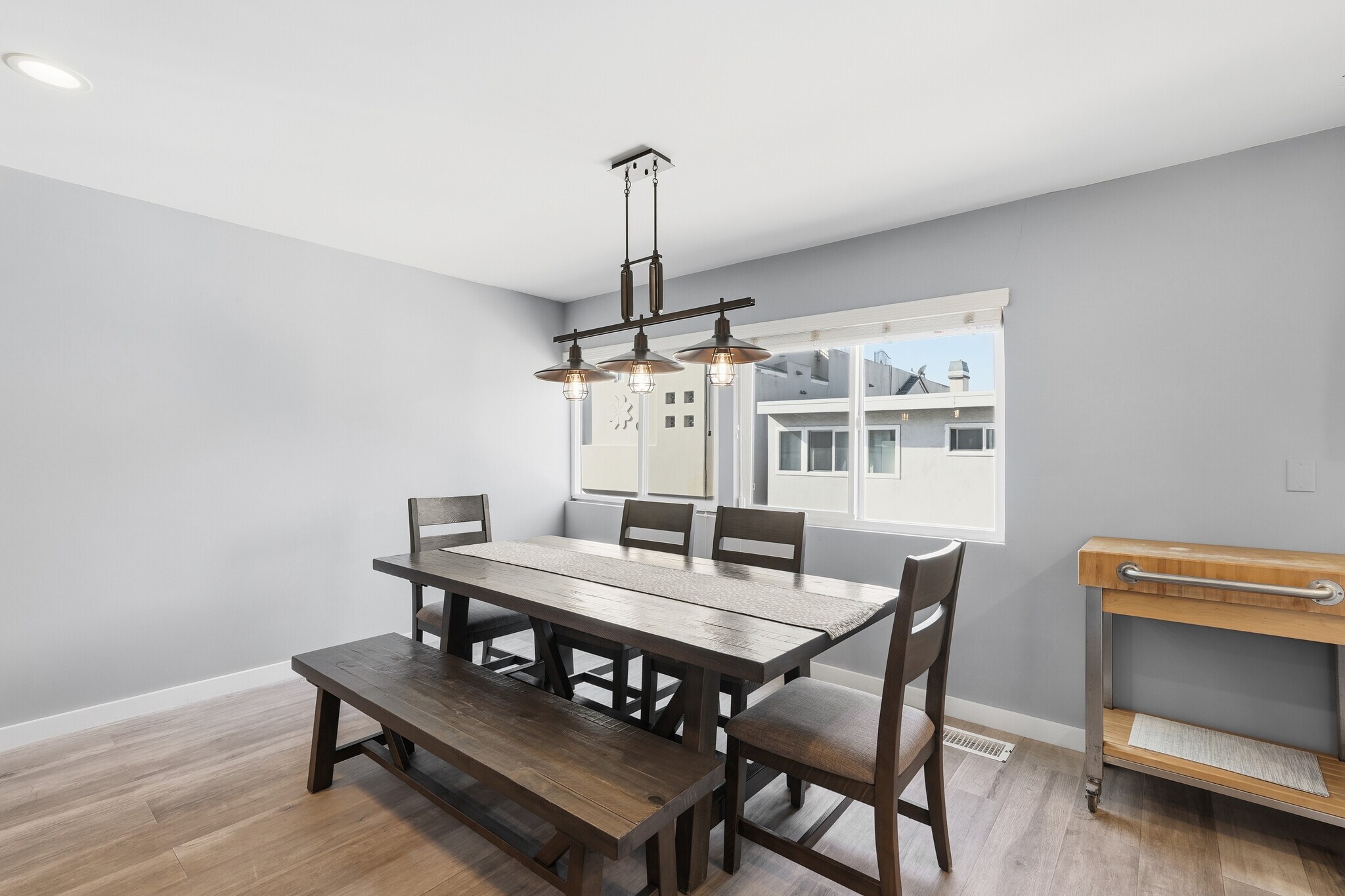 Building Photo - 116 5th Pl