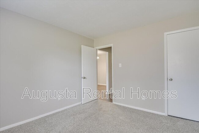 Building Photo - 2515 Center West Parkway - 11F