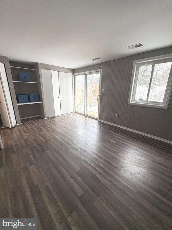 Building Photo - 9432 Merryrest Rd