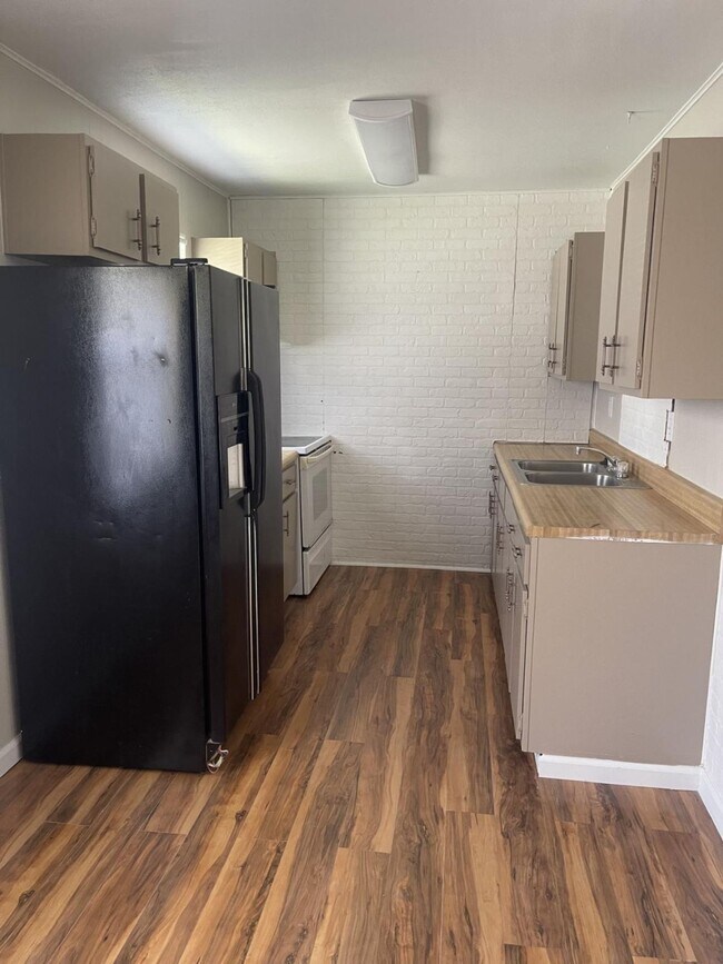 Building Photo - 26 SE 250th Rd