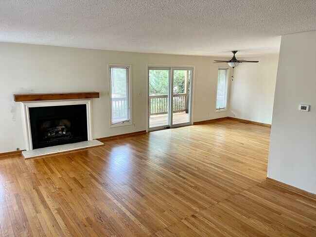 Dining Room - 109 84th St