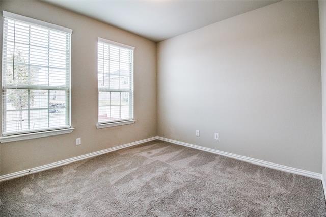 Building Photo - 3737 Paradise Way