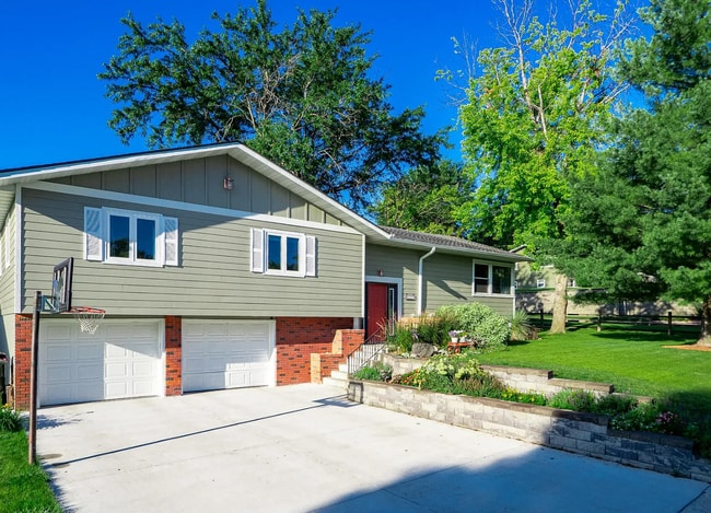 Building Photo - 1009 Ann Ave