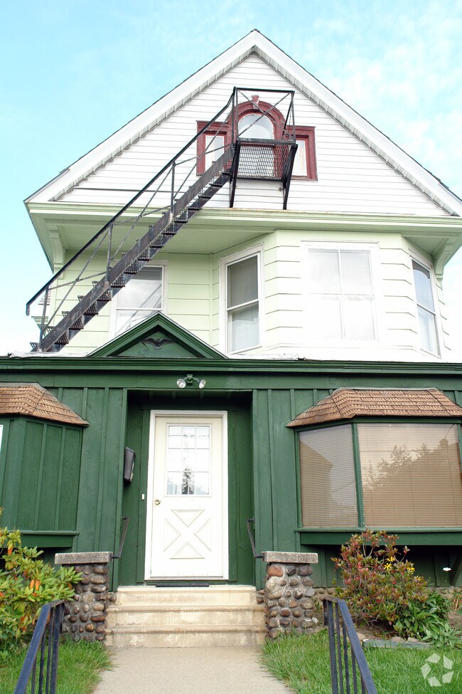 2221 Broadway 2221 Broadway Schenectady NY 12306 Apartment Finder