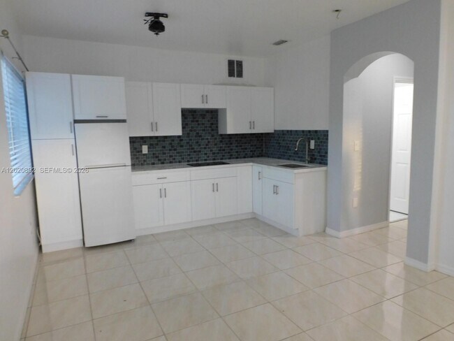 Building Photo - 21511 SW 122nd Ct