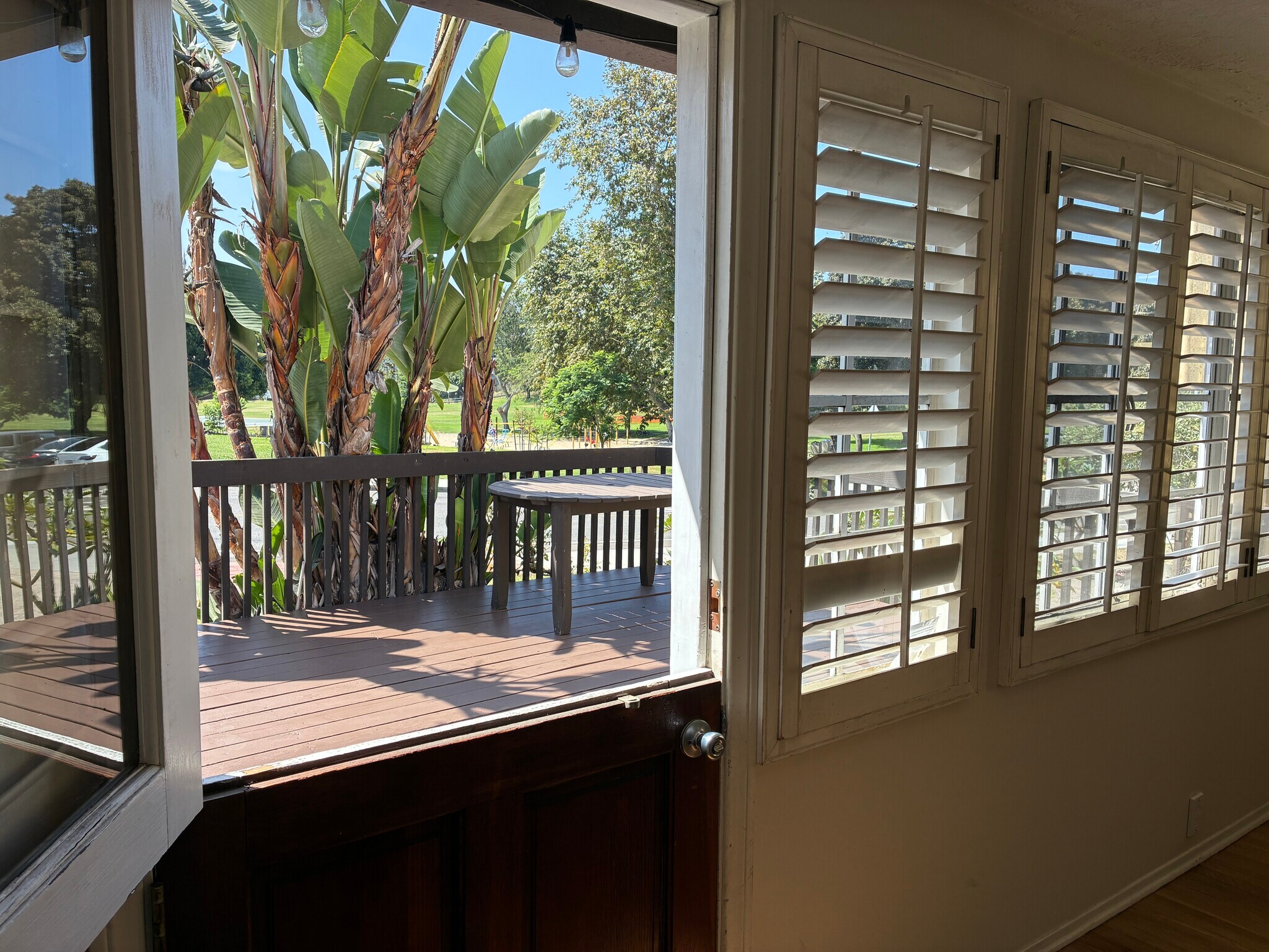 Dutch Front Door - 501 Gould Ave