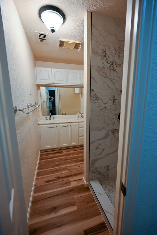 Building Photo - Charming 3 Bedroom 2 Bath, Decatur TX