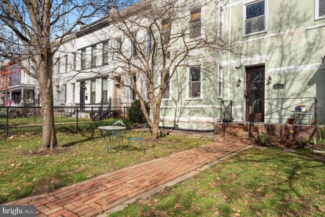 Building Photo - 1434 Potomac Ave SE