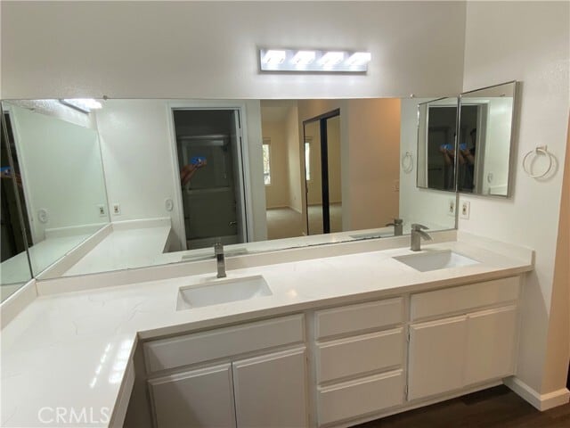 Building Photo - 302 Lemon Grove