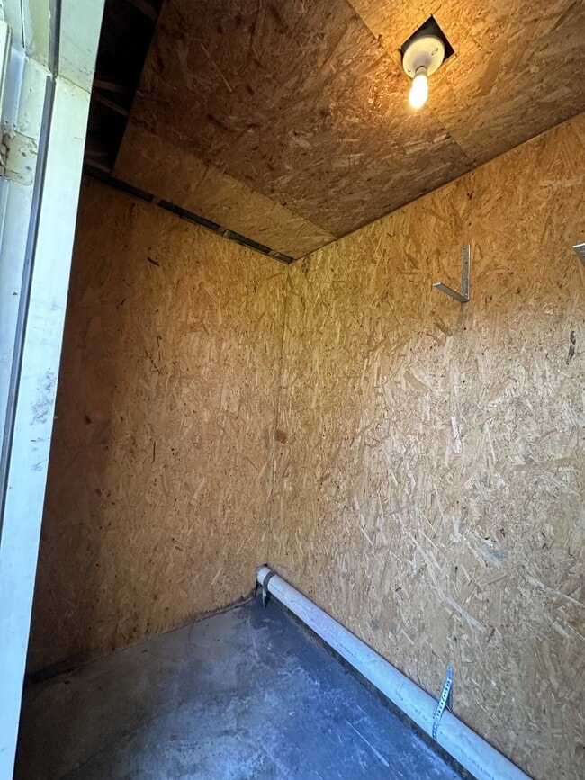 Building Photo - 113 Hickory Trace Rd