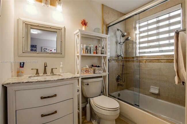 Building Photo - 4322 Fox Ridge Dr