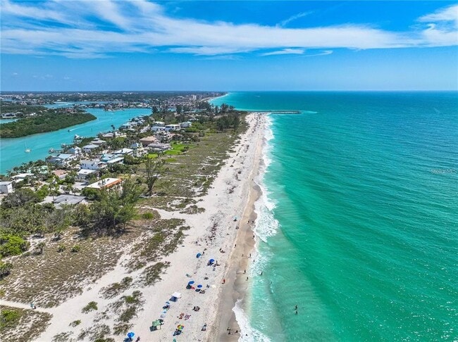 Building Photo - 210 Albee Rd W