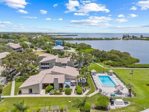 Primary Photo - 416 Windrush Bay Dr