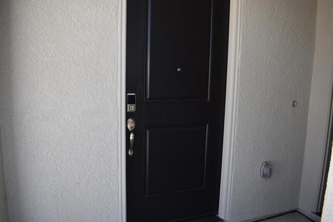 Building Photo - 8177 Oxbow Lndg Lp