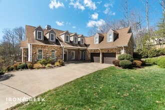 Building Photo - 1904 Bearberry Ln