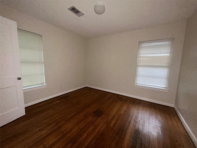 Building Photo - 7655 El Rancho St