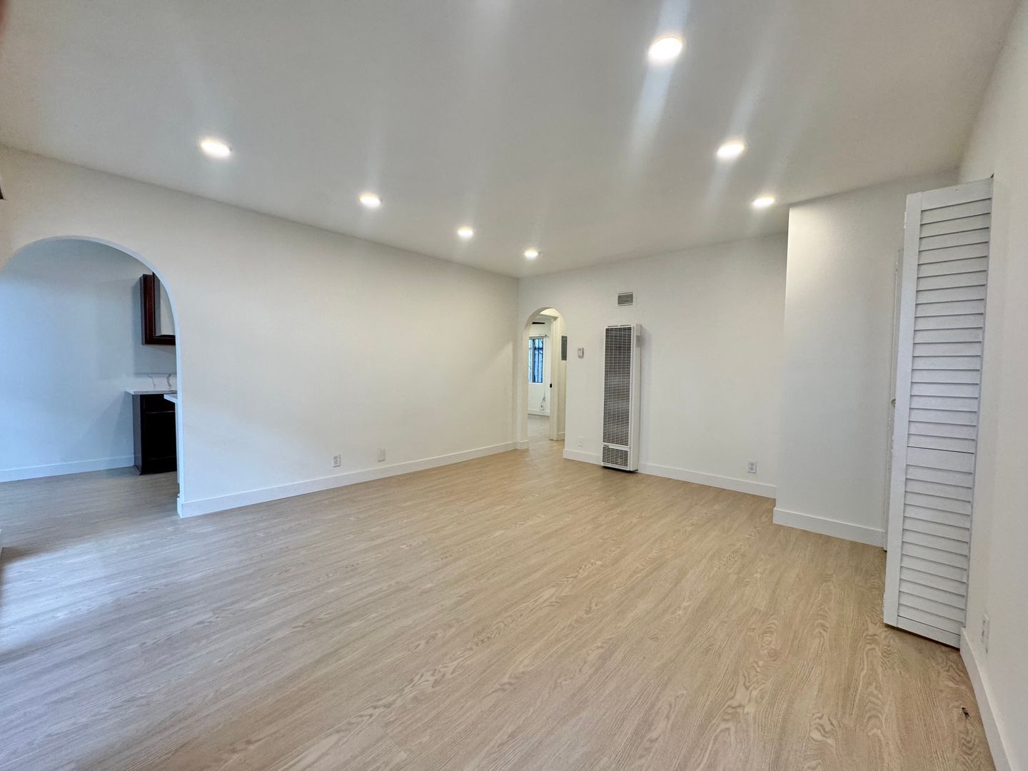 Building Photo - 3608 Keystone Av