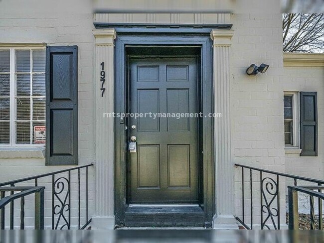 Building Photo - 1977 N Decatur Rd