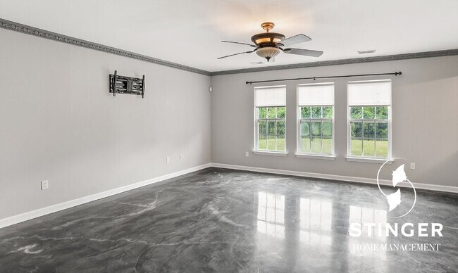 Building Photo - 43 Shadow Moss Dr