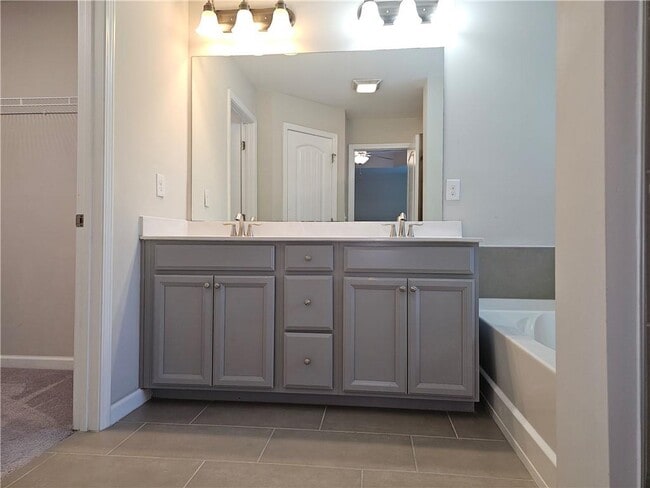 Building Photo - 871 Sunset Park Dr