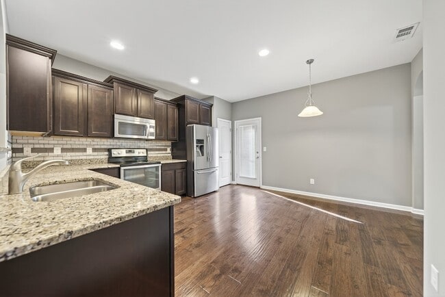 Building Photo - 1300 Riverbirch Way