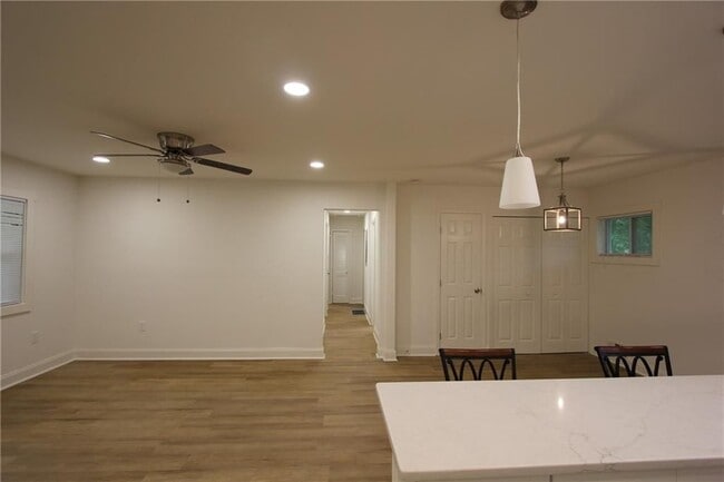 Building Photo - 3533 Larkspur Terrace