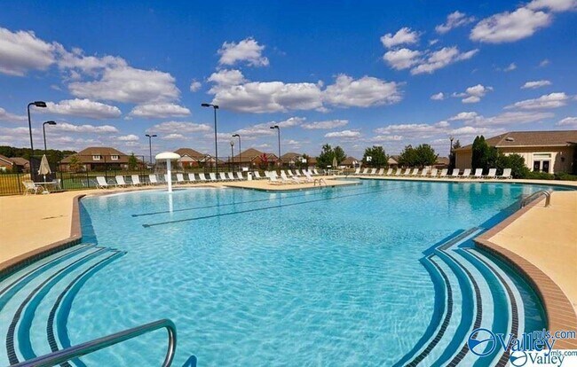 Building Photo - 324 Falling Water Ln SW